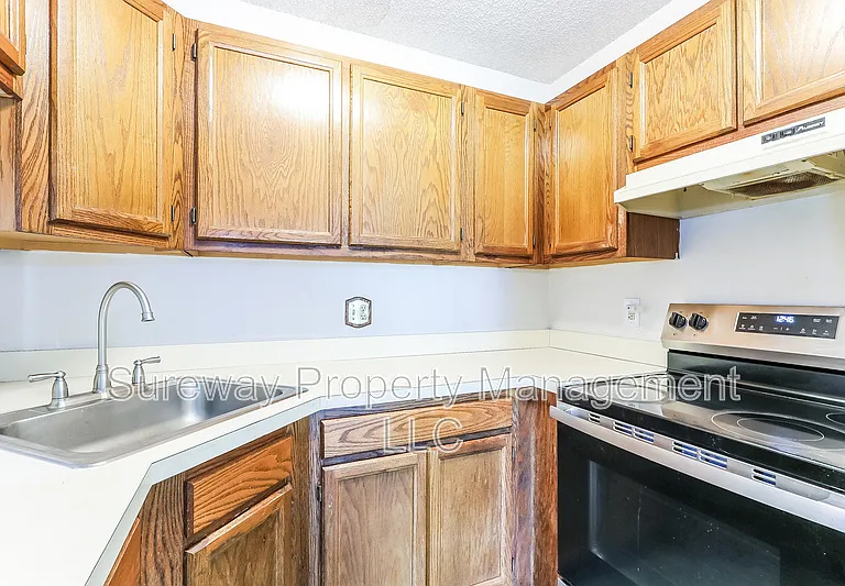 4607 Aberdeen Dr — Photo 6