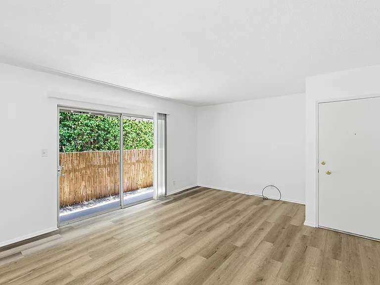 1015 S Westgate Ave — Photo 21