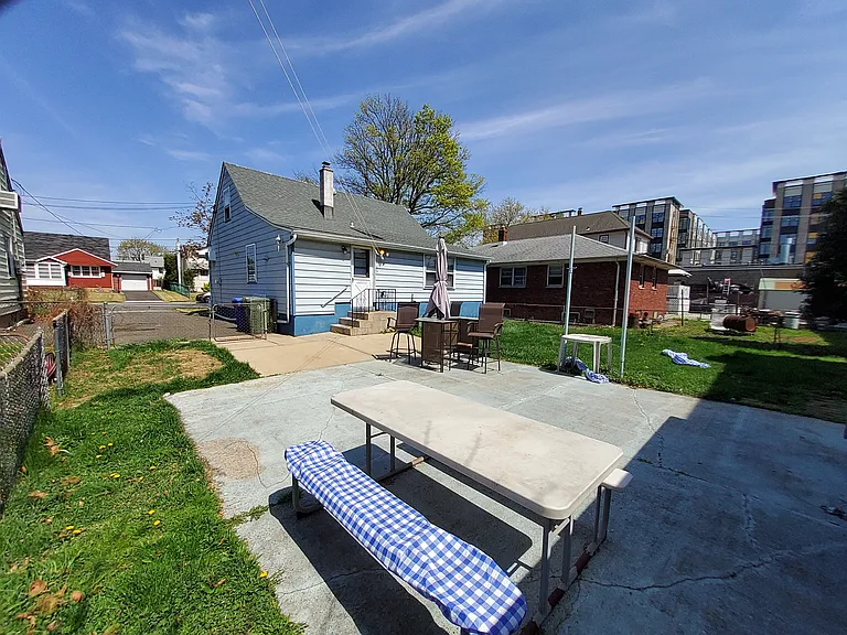 119 Lindegar St — Photo 3