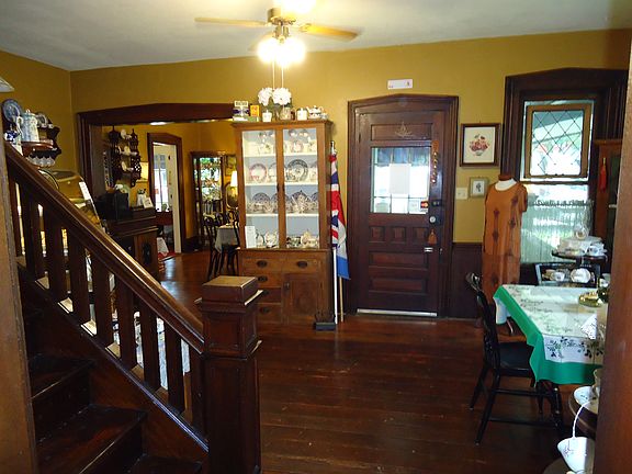5th image of 113 N Main St