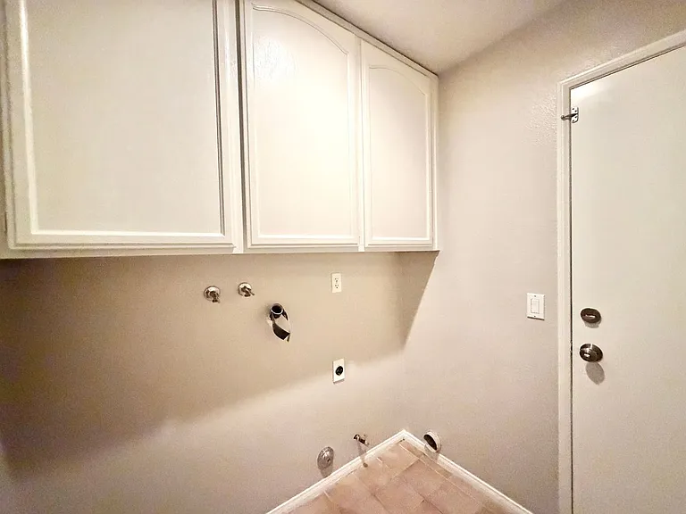 27071 School Park Dr — Photo 12