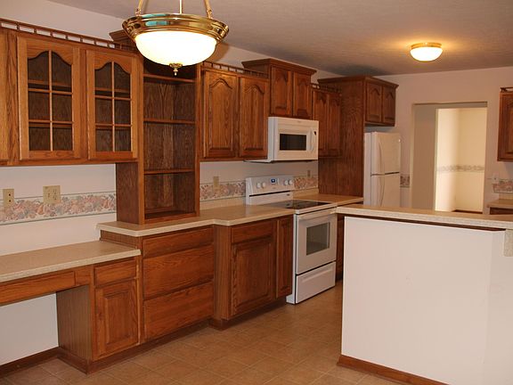 3rd image of 6376 Pinefield Dr