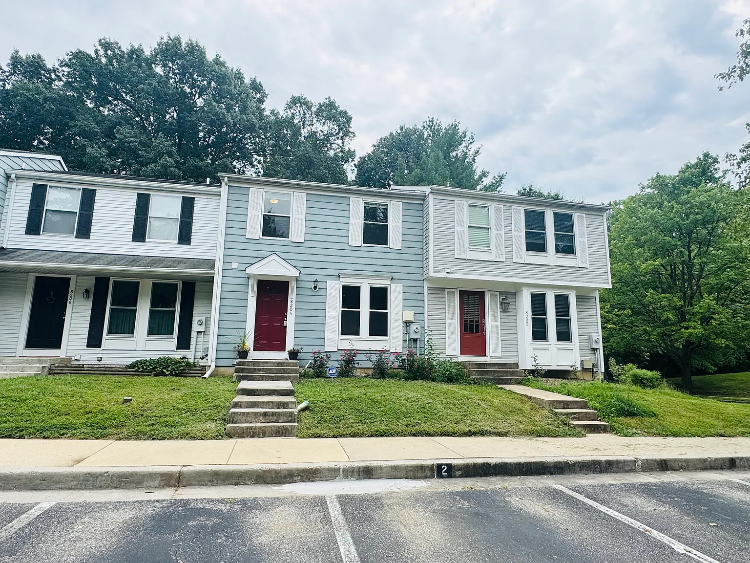 3 bed, 2.5 bath, 1540 sqft, $2,700 — Photo 3