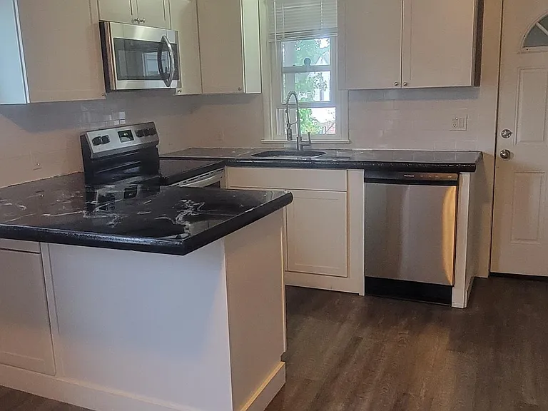 29 Connecticut Ave #2 — Photo 8