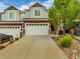716 W Broad Stripes Dr, Bluffdale, UT 84065