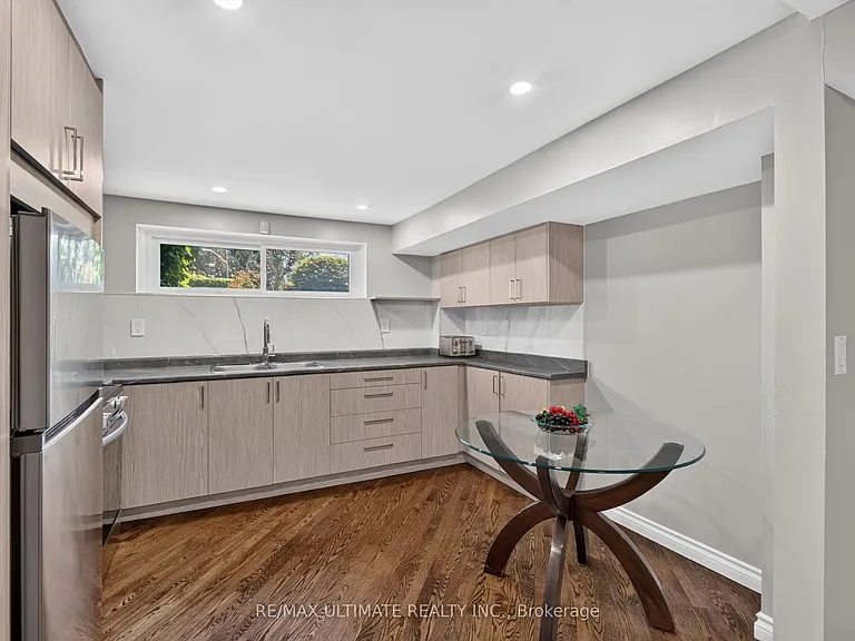 20 Wye Valley Rd #BASEMENT — Photo 7