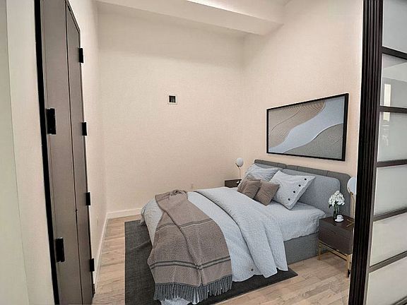 4th image of 20 Pine St APT 711
