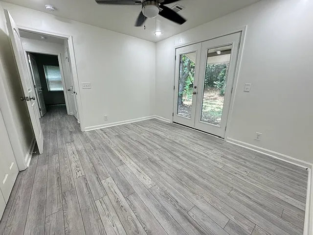 2353 Agnes Dr — Photo 10