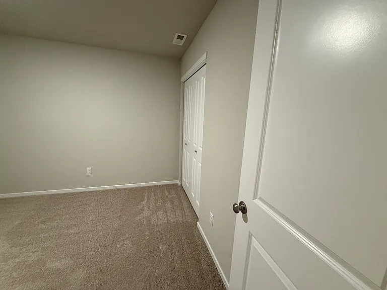 222 18th Dr #1 — Photo 7