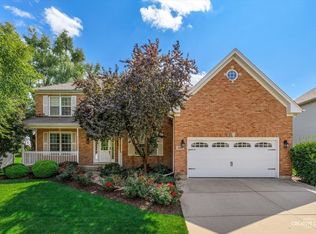 490 Treasure Dr, Oswego, IL 60543