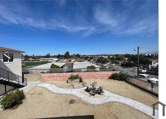 2 bed, $2,200 — Photo 1