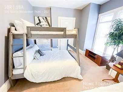 336 S Broadway Park #202 — Photo 12