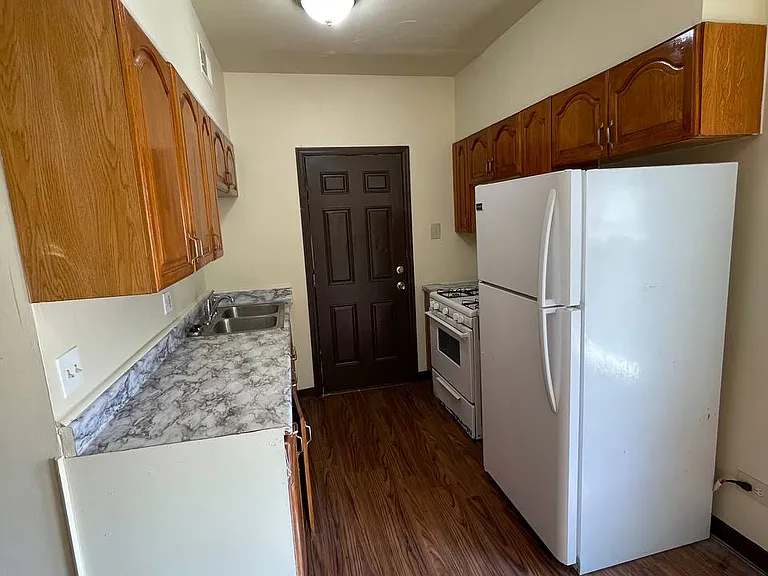 7951 S Drexel Ave #3A — Photo 2