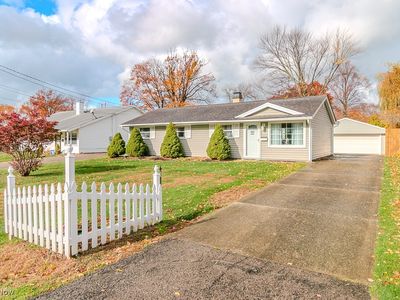 7513 Manor Dr, Mentor On The Lake, OH, 44060