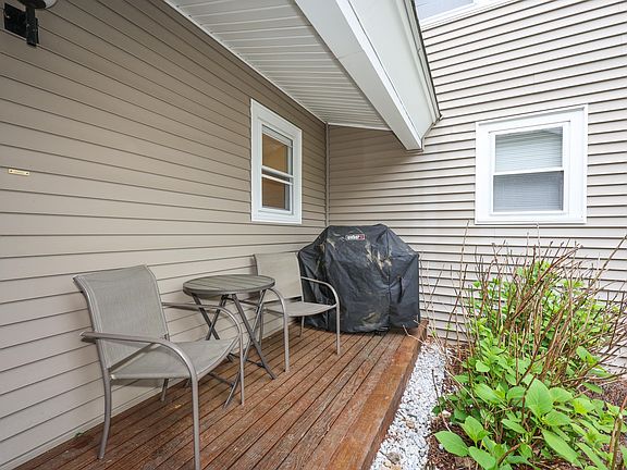 4th image of 25 Winterwood Drive