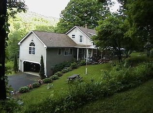 40 Worthington Rd, Huntington, MA 01050