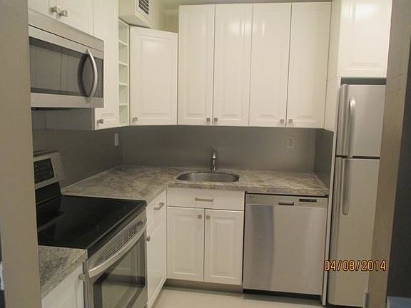2nd image of 1605 Meridian Ave APT 203