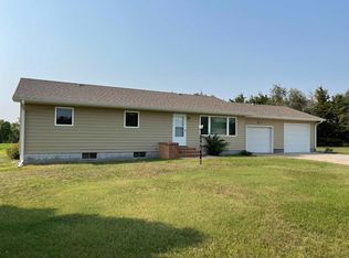 11499 Cornhusker Rd, Alma, NE 68920