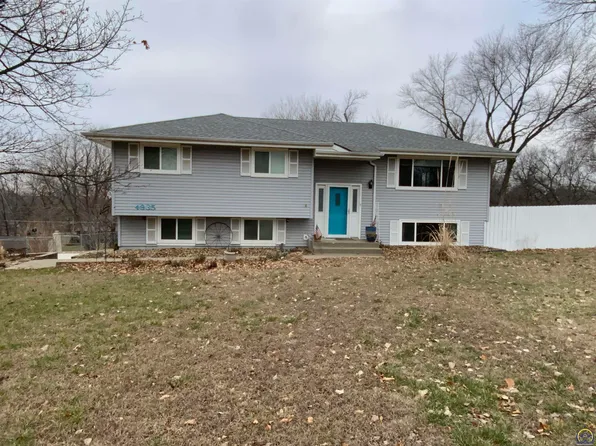 4935 NW Brickyard Rd, Topeka, KS 66618