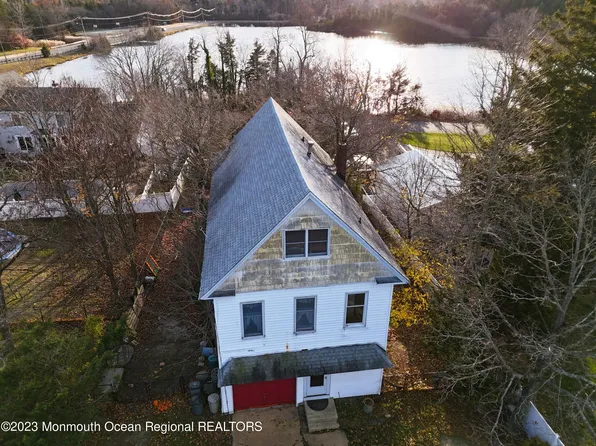 105 Station Drive, Forked River, NJ 08731