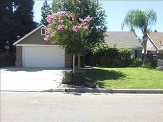 2047 E Decatur Ave photo 1