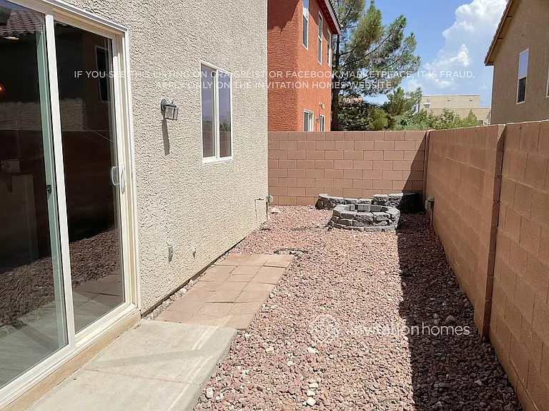 7912 Point Oaks Ct — Photo 4
