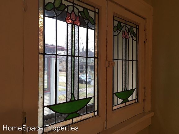 2nd image of 327 S Scoville Ave #1
