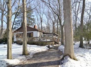 3611 Wampum Rd, Michiana Shores, IN 46360