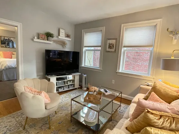 97D Chestnut St, Portsmouth, NH 03801