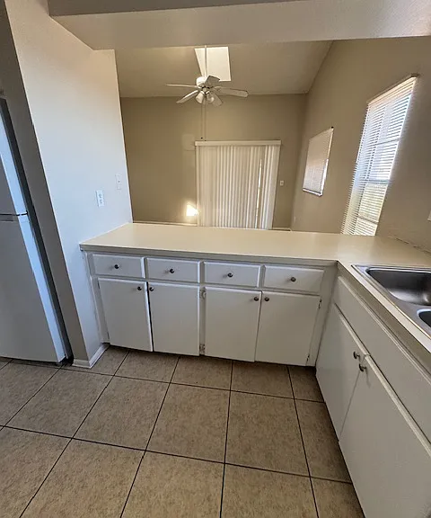 411 Diplomat Pkwy E — Photo 3
