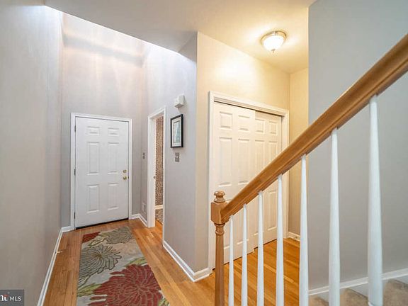 5th image of 612 Needle St