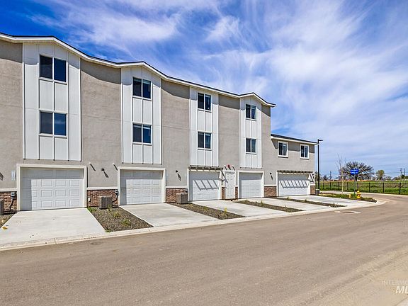 3rd image of 16907 N Macabee Beach Ln