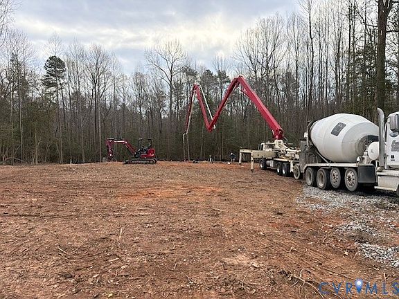 3rd image of 15423 Beaver Dam Rd