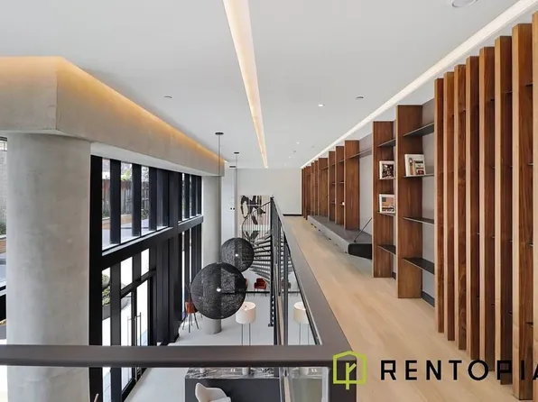 1010 Pacific Street image 7 of 28