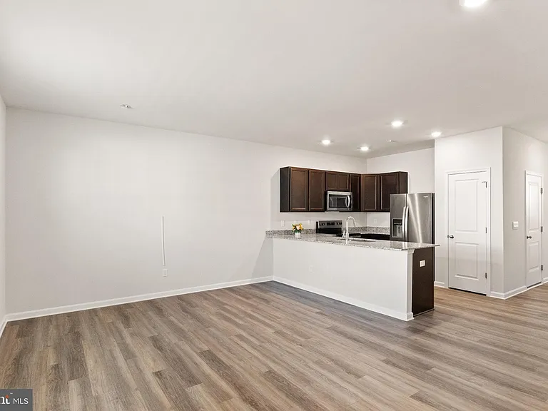 138 Willett Hollow St — Photo 16