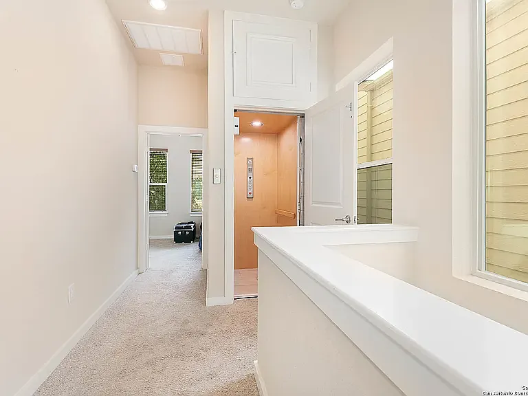 3831 Harry Wurzbach Rd #21 — Photo 27