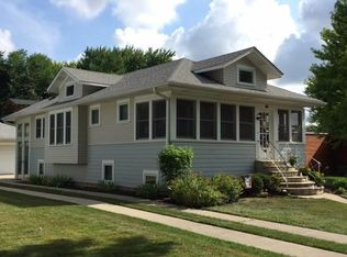 251 E Columbia Ave, Elmhurst, IL