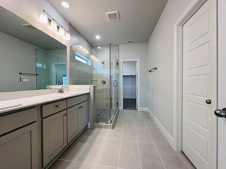 7017 Sunset Blvd — Photo 22