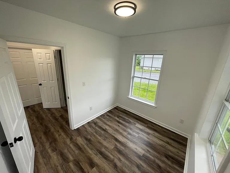 625 S 2nd Ave — Photo 18