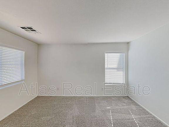 5th image of 5009 Whistling Acres Ave