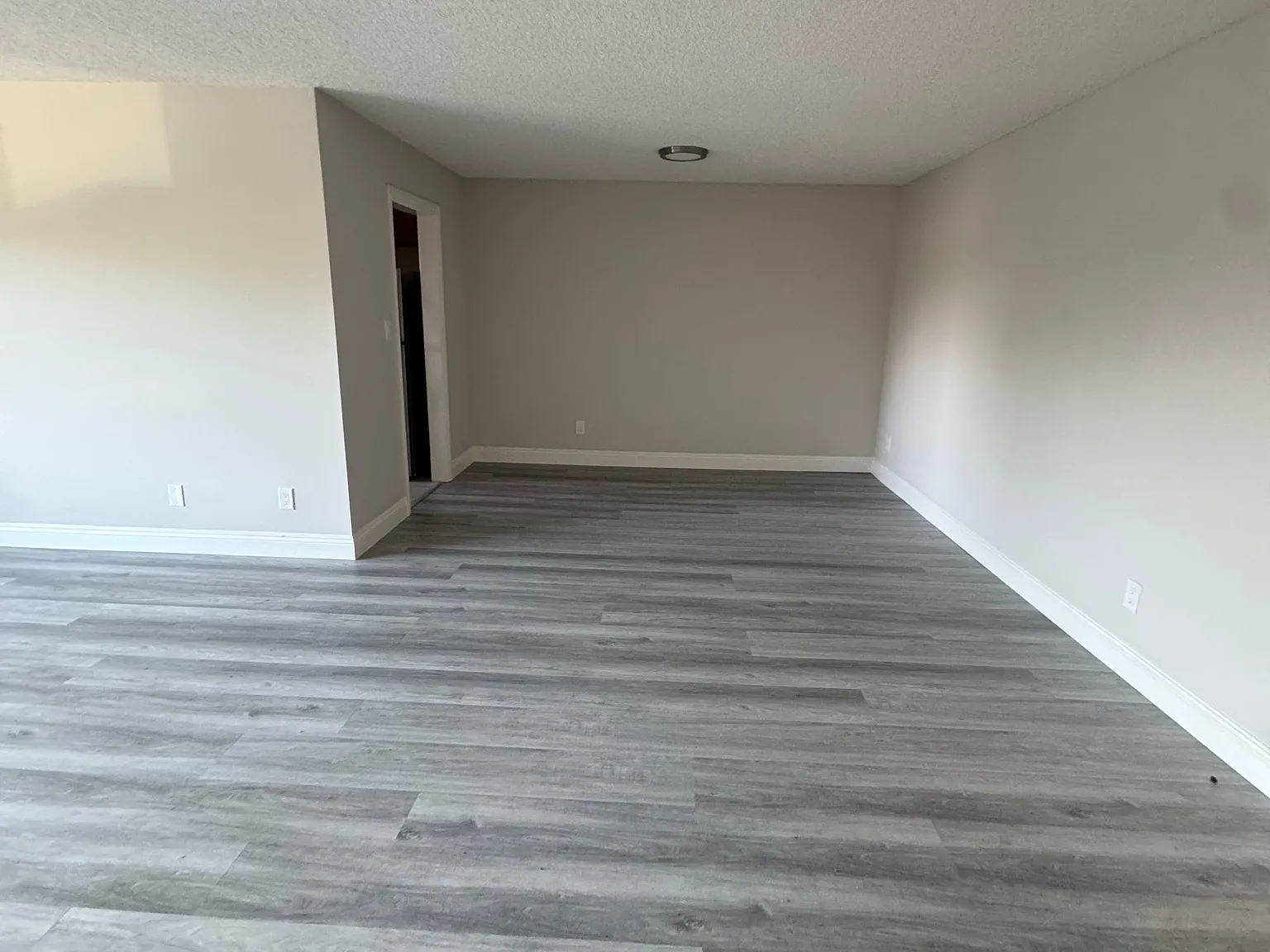 1 bed, $2,100 — Photo 3