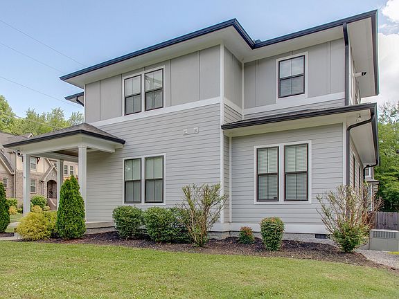 3rd image of 2822 Vaulx Ln