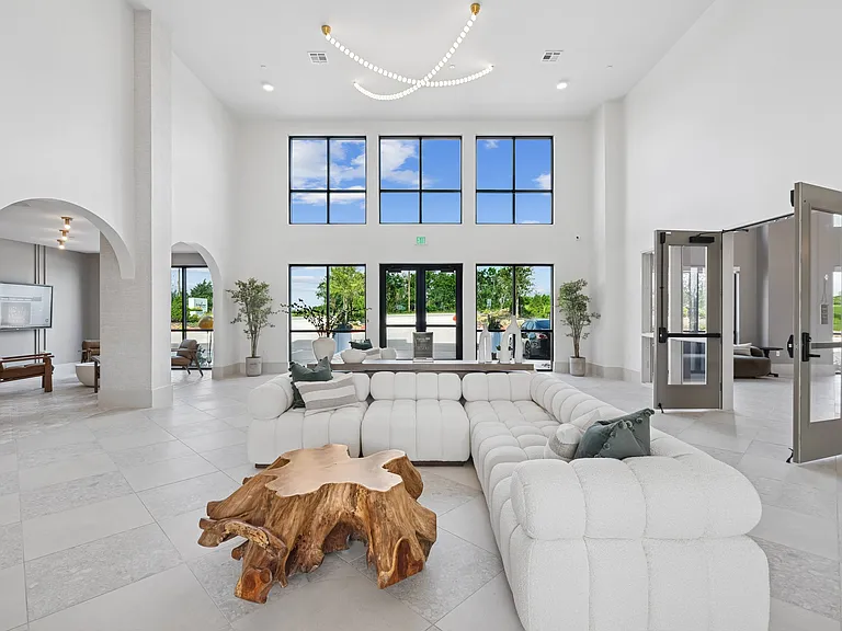 Leasing Office