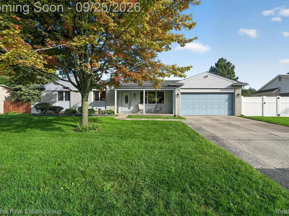 33474 Orangelawn St, Livonia, MI 48150