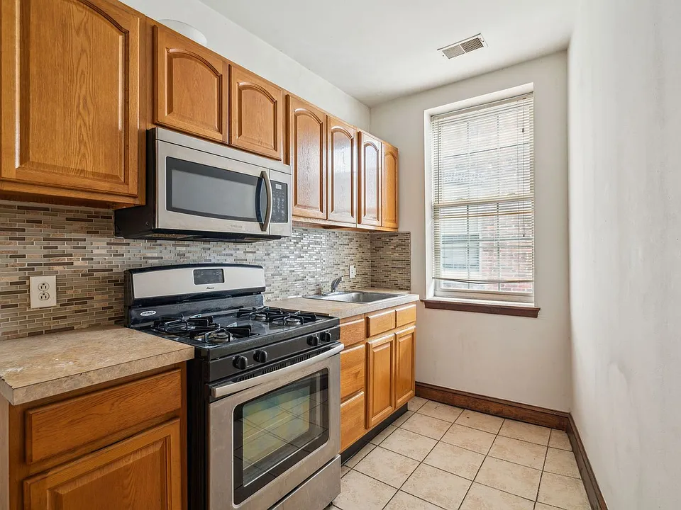 5101-21 Walnut St #103
