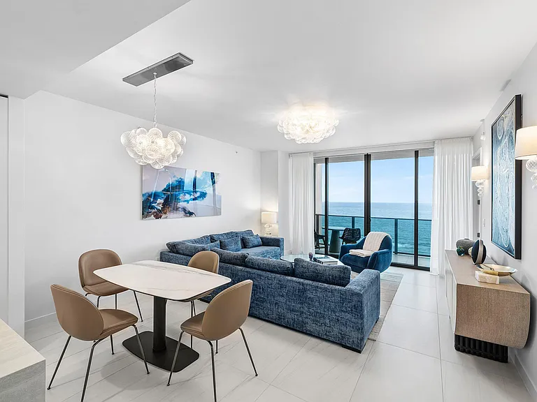 900 N Ocean Blvd #1504 — Photo 4