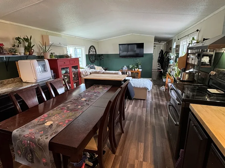 310 Ulrich St — Photo 8
