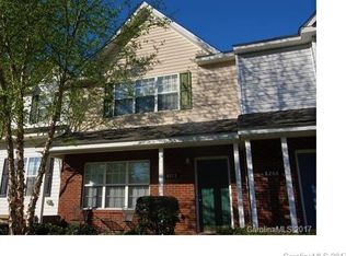 8272 Rudolph Rd, Charlotte, NC 28216