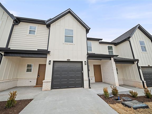 2nd image of 1703 Cuppett Cir