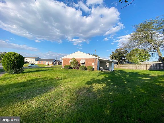 3rd image of 1109 Sunnybrook Dr
